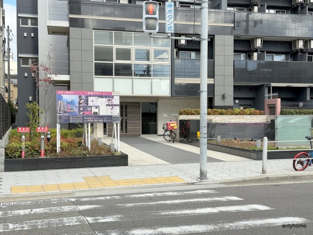 エステムコート難波Vブロード　仲介手数料無料のエントランス