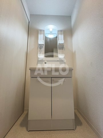 レジデンスコート森ノ宮の独立洗面台|レジデンスコート森ノ宮　独立洗面台