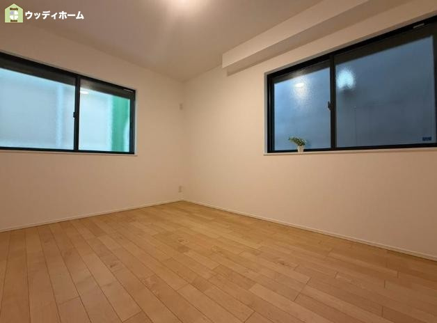 川口市東川口5丁目　中古一戸建ての洋室