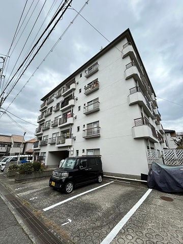 第一サニーハイツの外観