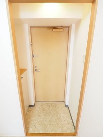 ベルフォンテ弦巻の玄関