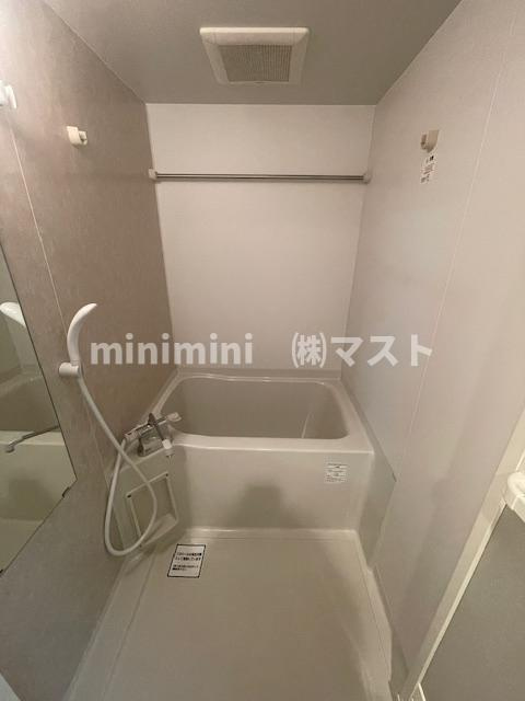 セレブコート弁天町の浴室