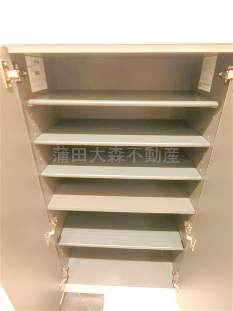 インヴェスタ大森東の設備|玄関収納