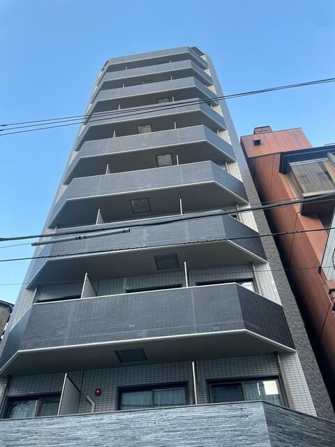 トーシンフェニックス池袋の外観