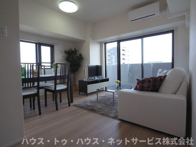 果樹園ＳＴの居間・リビング