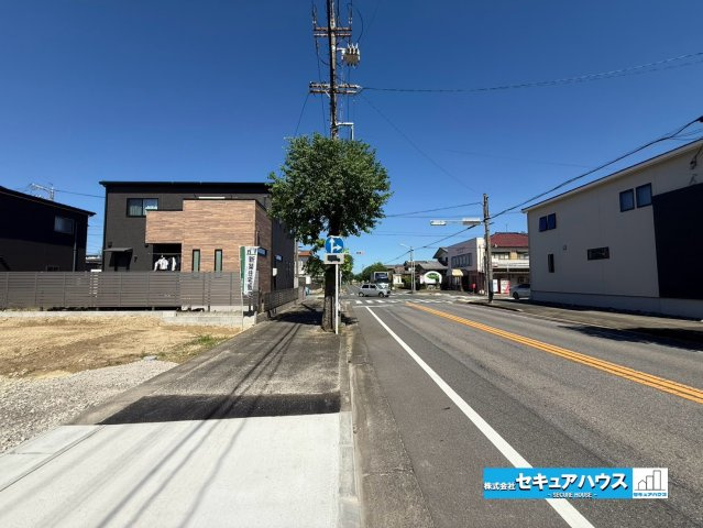 【未完成物件　同施工物件ご案内可能】知多市にしの台 全5棟 　の前面道路含む現地写真
