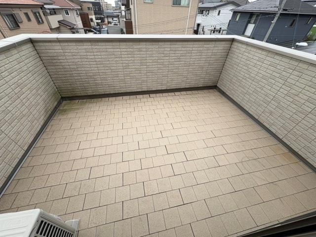大久保町松陰戸建のバルコニー