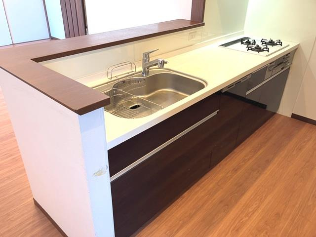 大久保町松陰戸建のキッチン