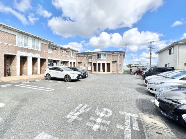 ソレイユ・ルヴァン Ⅰの駐車場