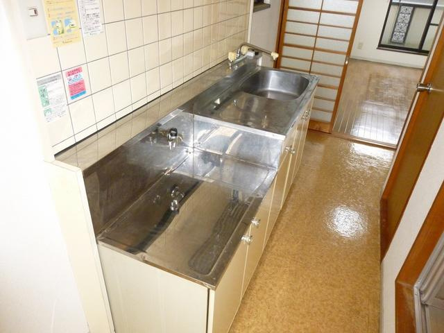 ロイヤルハイツのキッチン|※他部屋参考