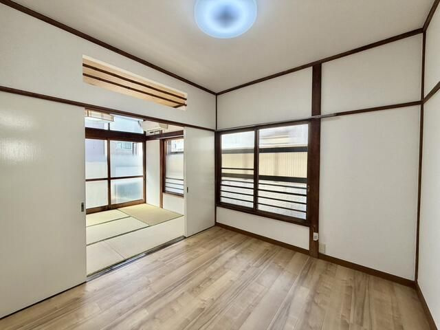 川本アパートの居間・リビング