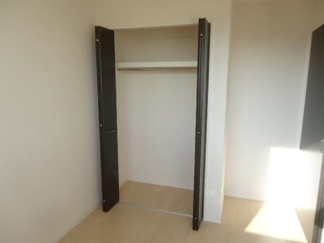プレステージ　庭瀬の収納