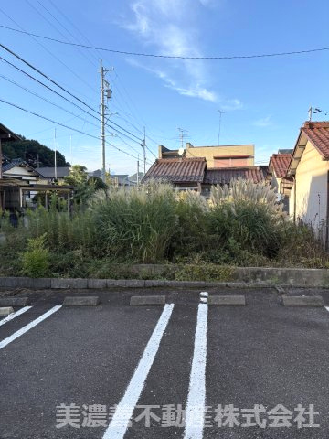 ６７５３６　岐阜市鷺山土地の外観