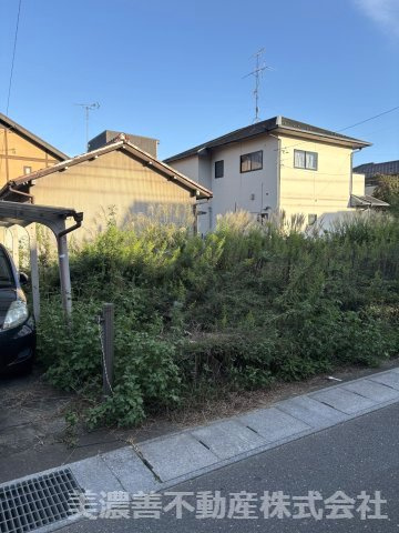６７５３６　岐阜市鷺山土地の外観