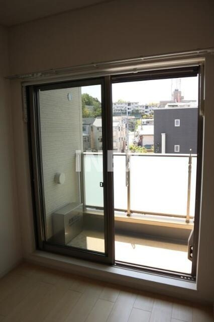 横浜市港北区小机町のアパートの内装
