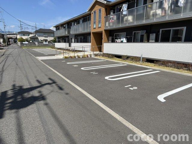 サンモンテの駐車場