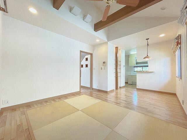 富士宮市阿幸地町の中古一戸建|１階南側ＬＤＫ／１２．３帖　…