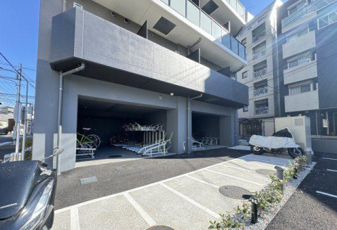 S-RESIDENCE松戸Iriseの駐車場