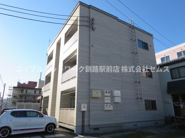 ペンディオ リブロの外観