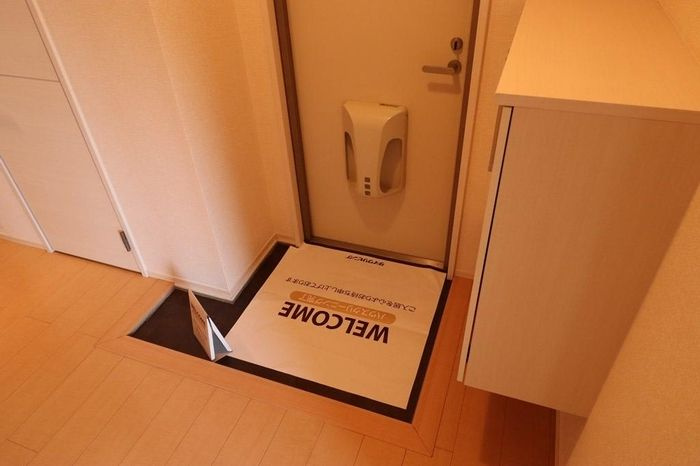 オーパス・ワンの玄関