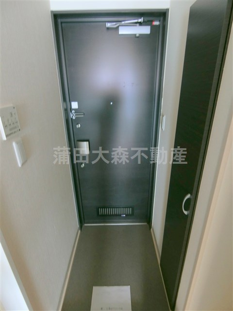 デュオメゾン蒲田の玄関