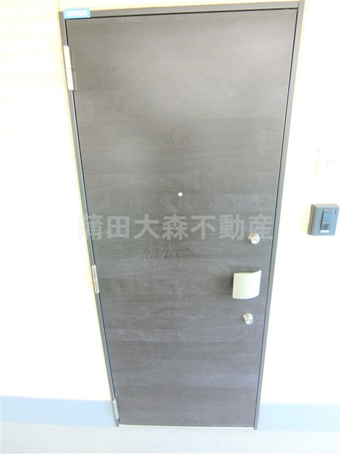 デュオメゾン蒲田の玄関