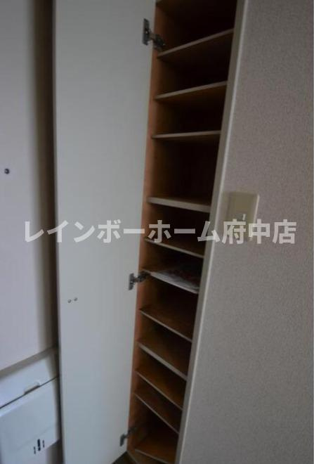 ハビタス調布の玄関