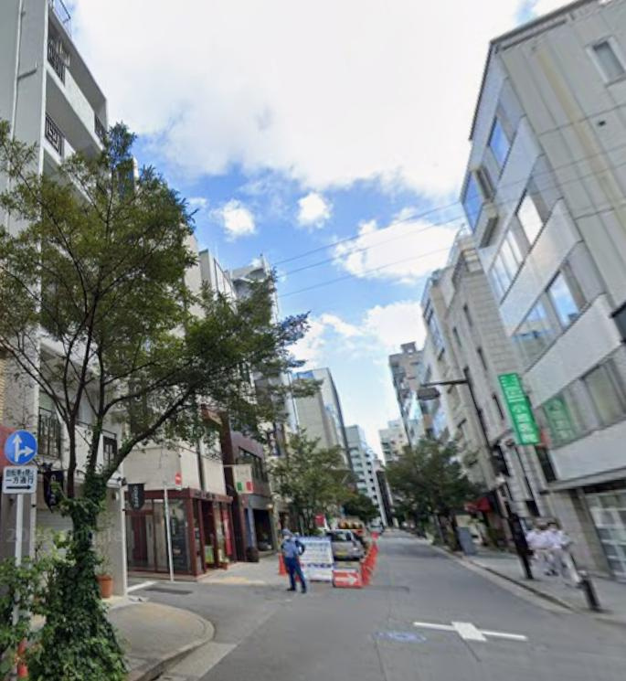 中央区日本橋本町１丁目の店舗事務所の周辺