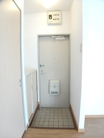 グリーンコーポの玄関