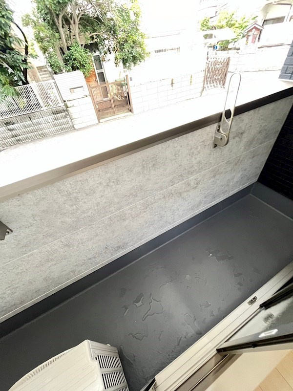 フジパレス西宮鳴尾Ⅲ番館のバルコニー