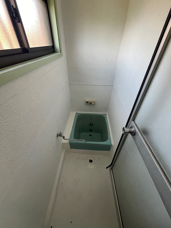前之野町貸家の浴室
