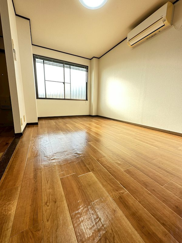 グランディア旗塚通の寝室