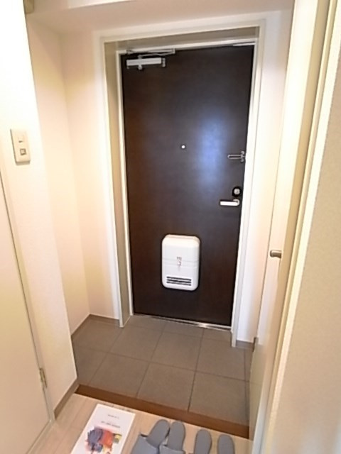 プライムハウス甲東園の玄関