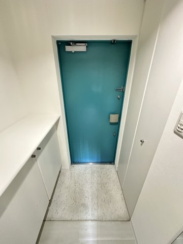 フローライト長堀橋の玄関