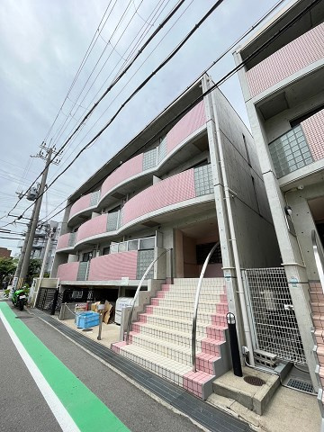 メゾンジュリアナモンドの外観