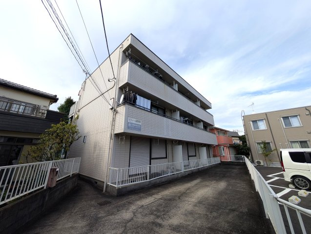 ゼフィール新大津