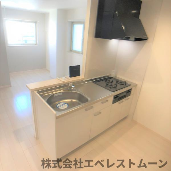 グランレーヴ千代田のキッチン|コンパクトなキッチンで掃除もラクラク