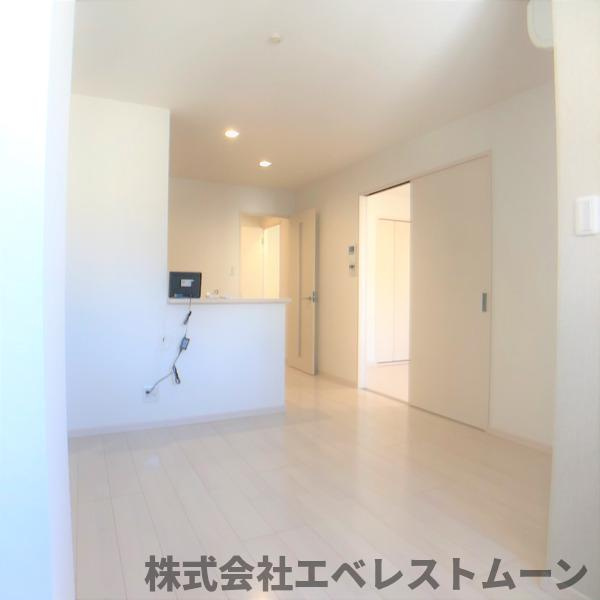 グランレーヴ千代田の居間・リビング|使いやすい居間です