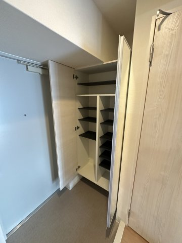 ATKレジデンスなんばの玄関