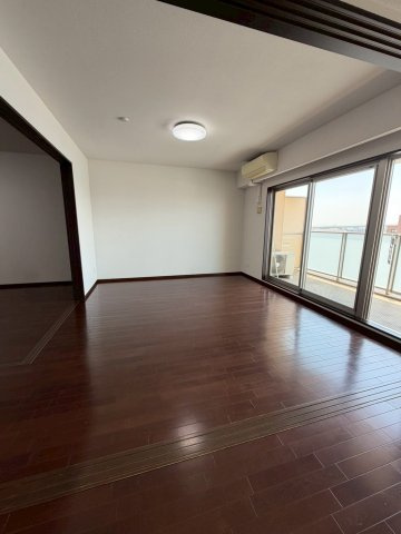 サニープレイス西芦屋　2号館の居間・リビング