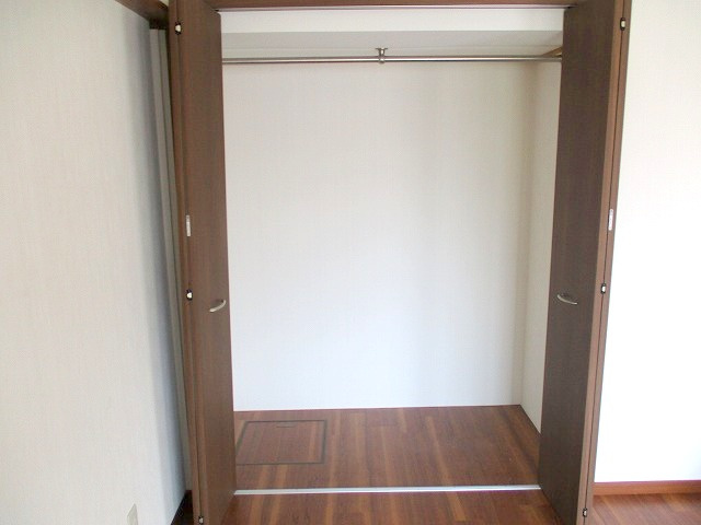第３富島アパ－トの収納