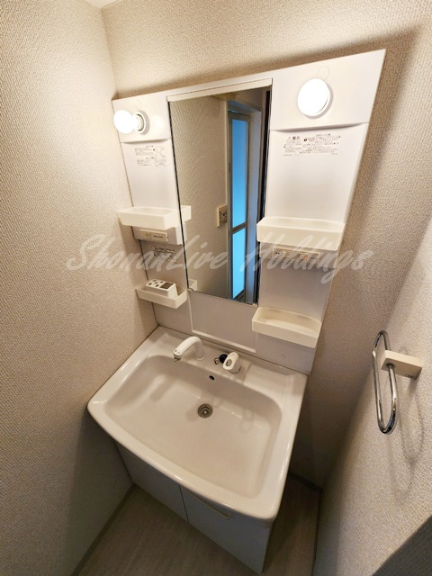 横浜市港北区錦が丘の賃貸マンションの洗面所