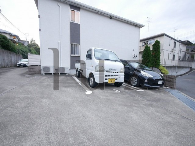 グランテールの駐車場