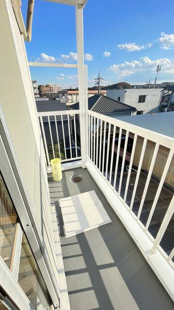 川崎市多摩区菅３丁目の賃貸マンションのバルコニー