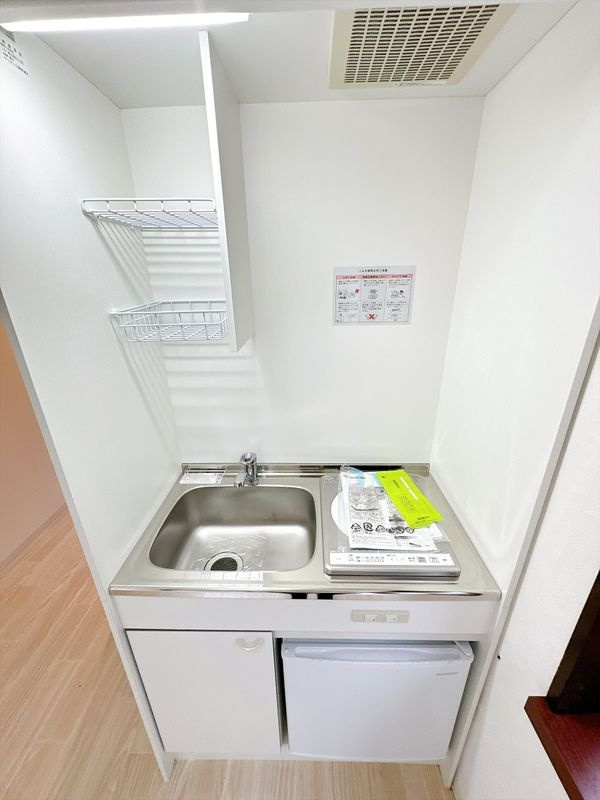 東村山市栄町３丁目のアパートのキッチン