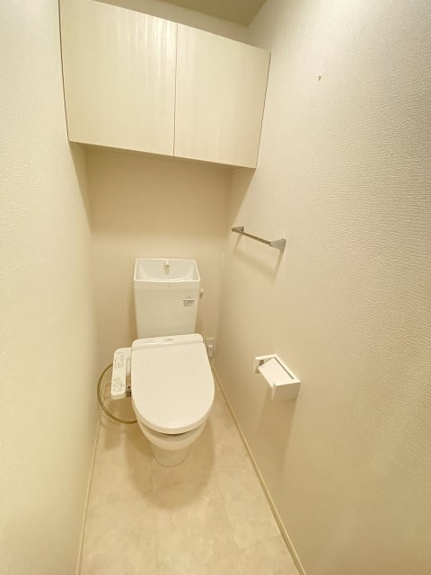 尼崎市三反田町３丁目のアパートのトイレ|清潔感のあるトイレです