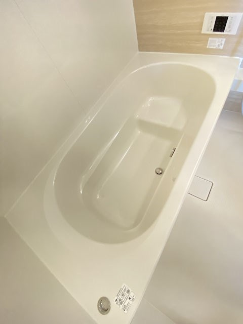 尼崎市三反田町３丁目のアパートの浴室|落ち着いた空間のお風呂です