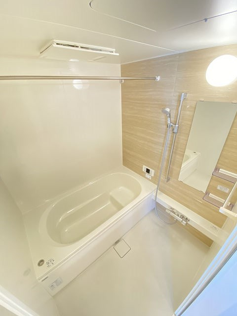 尼崎市三反田町３丁目のアパートの浴室|きれいなお風呂です