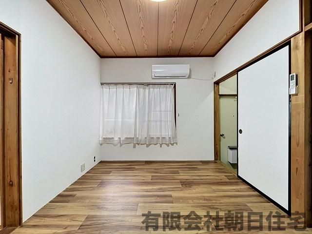 【洋室】 | 西川津町収益物件 | ゆったりした洋室です