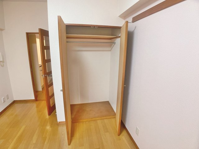 【収納】 | セントラルハイツ元塩 | ※このお写真は同物件の別のお部屋のお写真です。現状優先